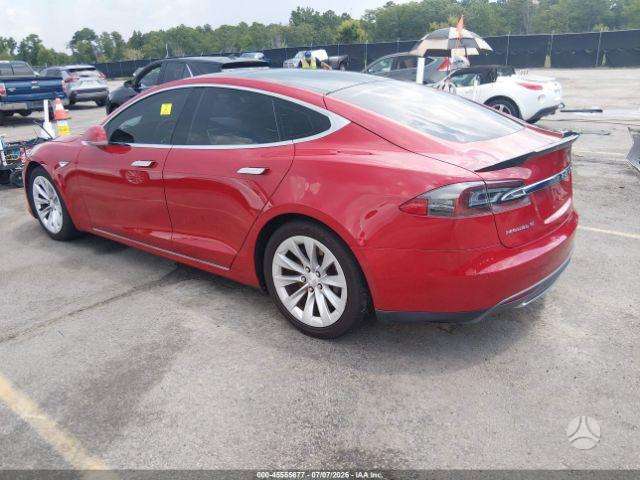 Tesla Model S, sedans