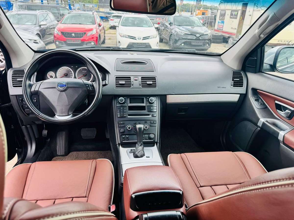 Volvo XC90 - 9