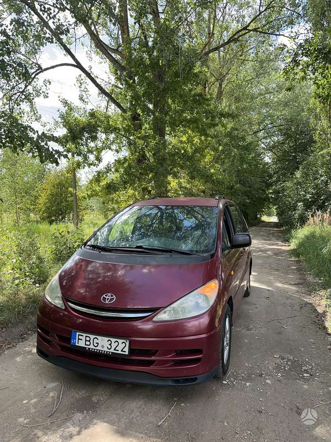 Toyota Previa, Универсал