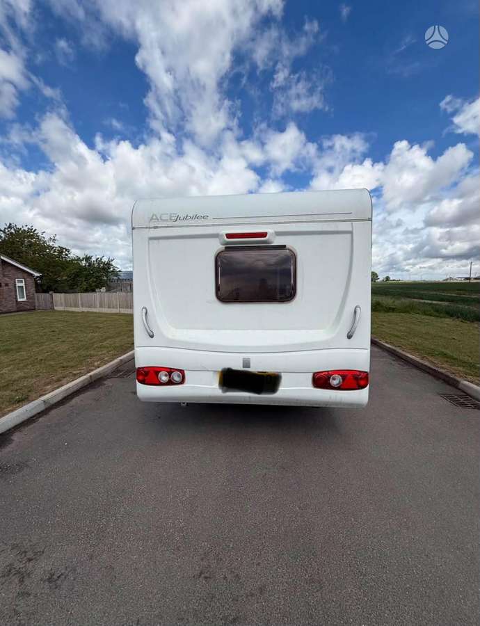 Ace Jubilee, caravans
