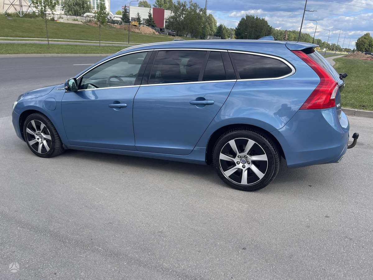 Volvo V60, 2.4 l., Универсал