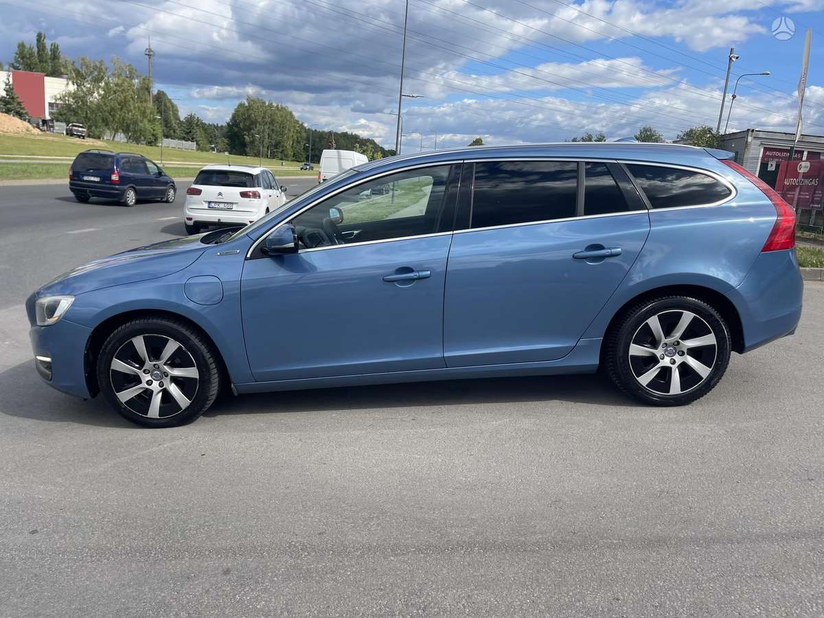 Volvo V60, 2.4 l., Универсал