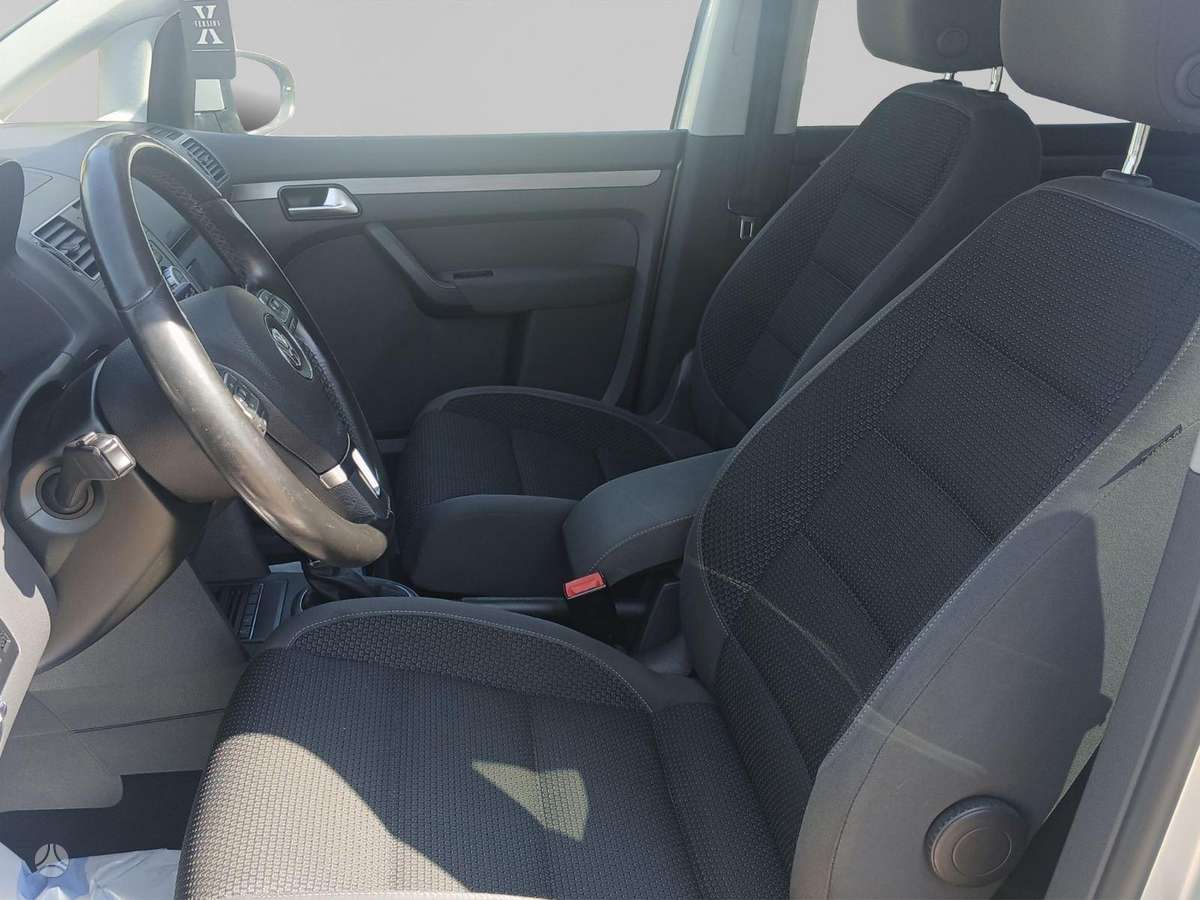 Volkswagen Touran - 7