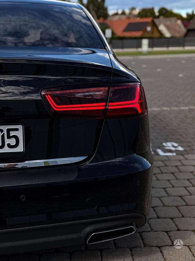 Audi A6, 2.0 l., Седан
