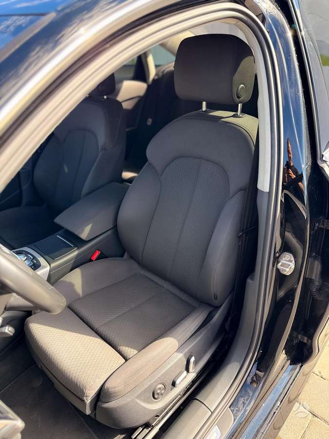 Audi A6, 2.0 l., Седан