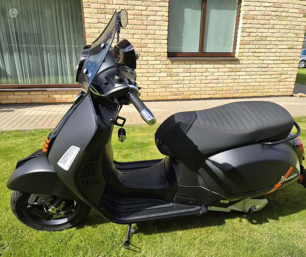 Piaggio Vespa 125cc, мотороллеры / мопеды