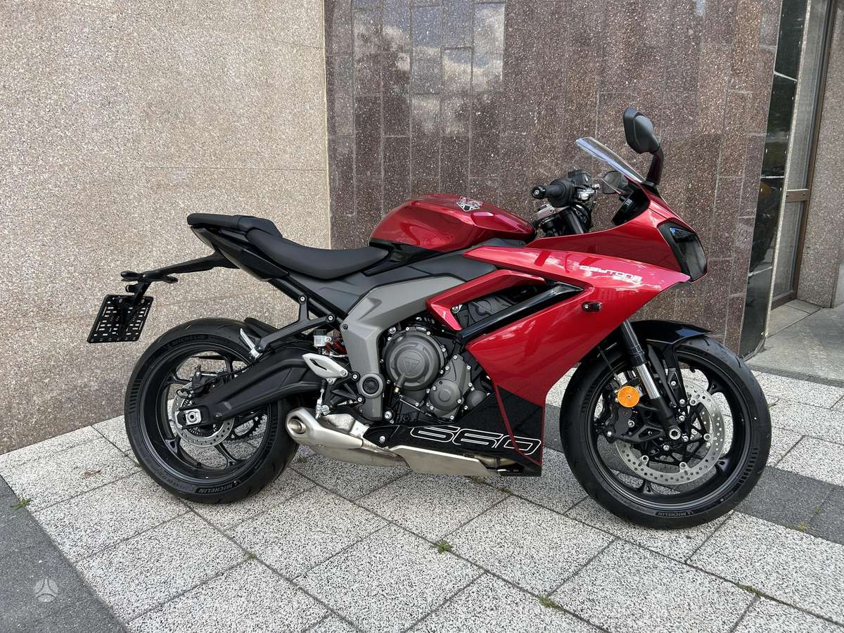 Triumph Daytona 660cc, спортбайки / superbikes