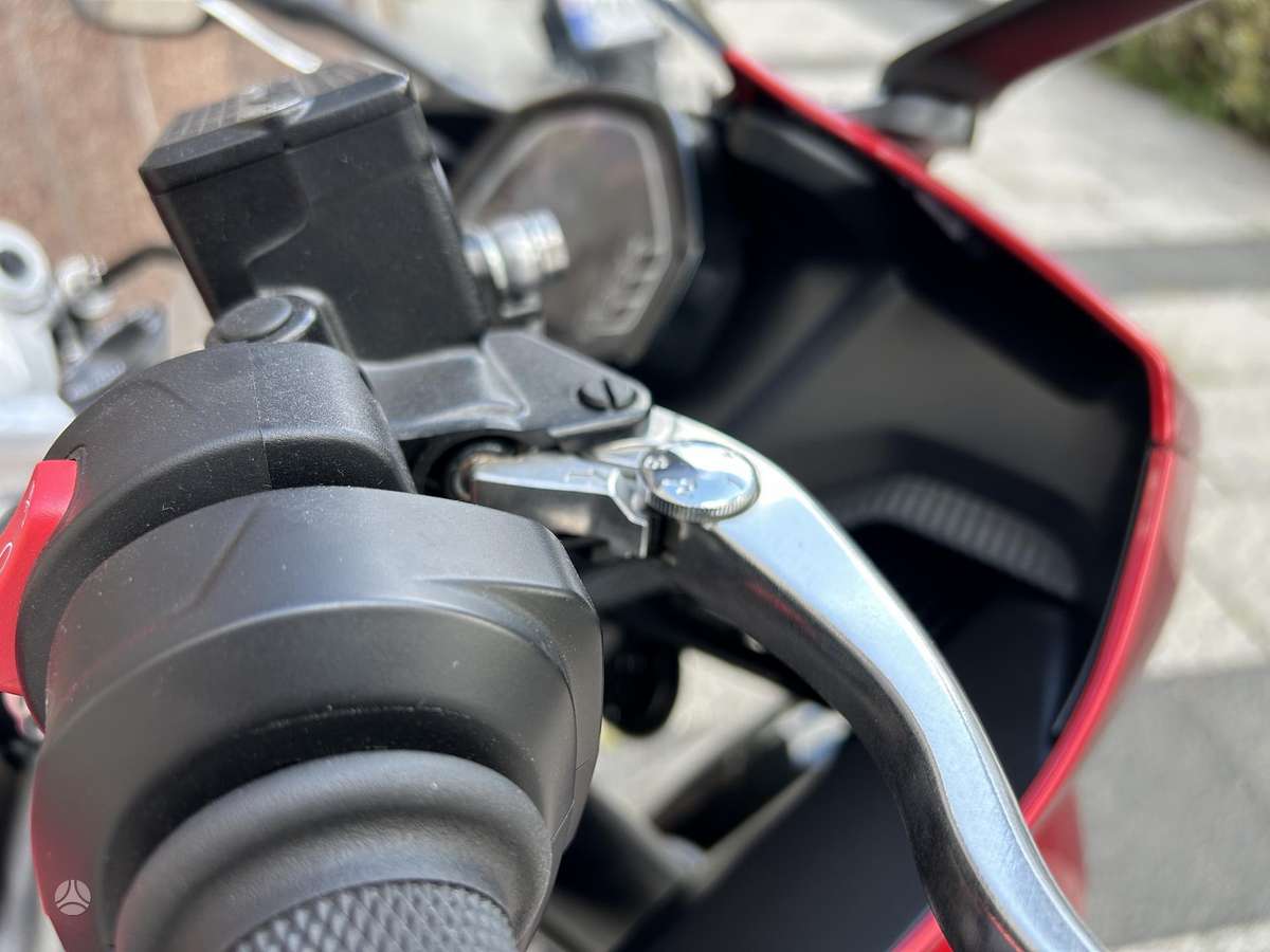 Triumph Daytona 660cc, спортбайки / superbikes