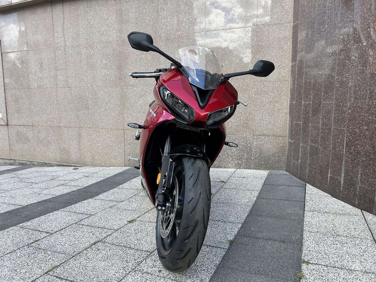 Triumph Daytona 660cc, спортбайки / superbikes