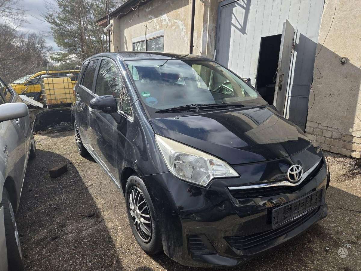 Toyota Verso-S - 4