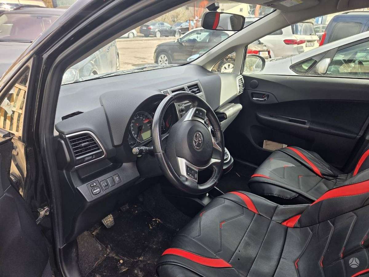 Toyota Verso-S - 5