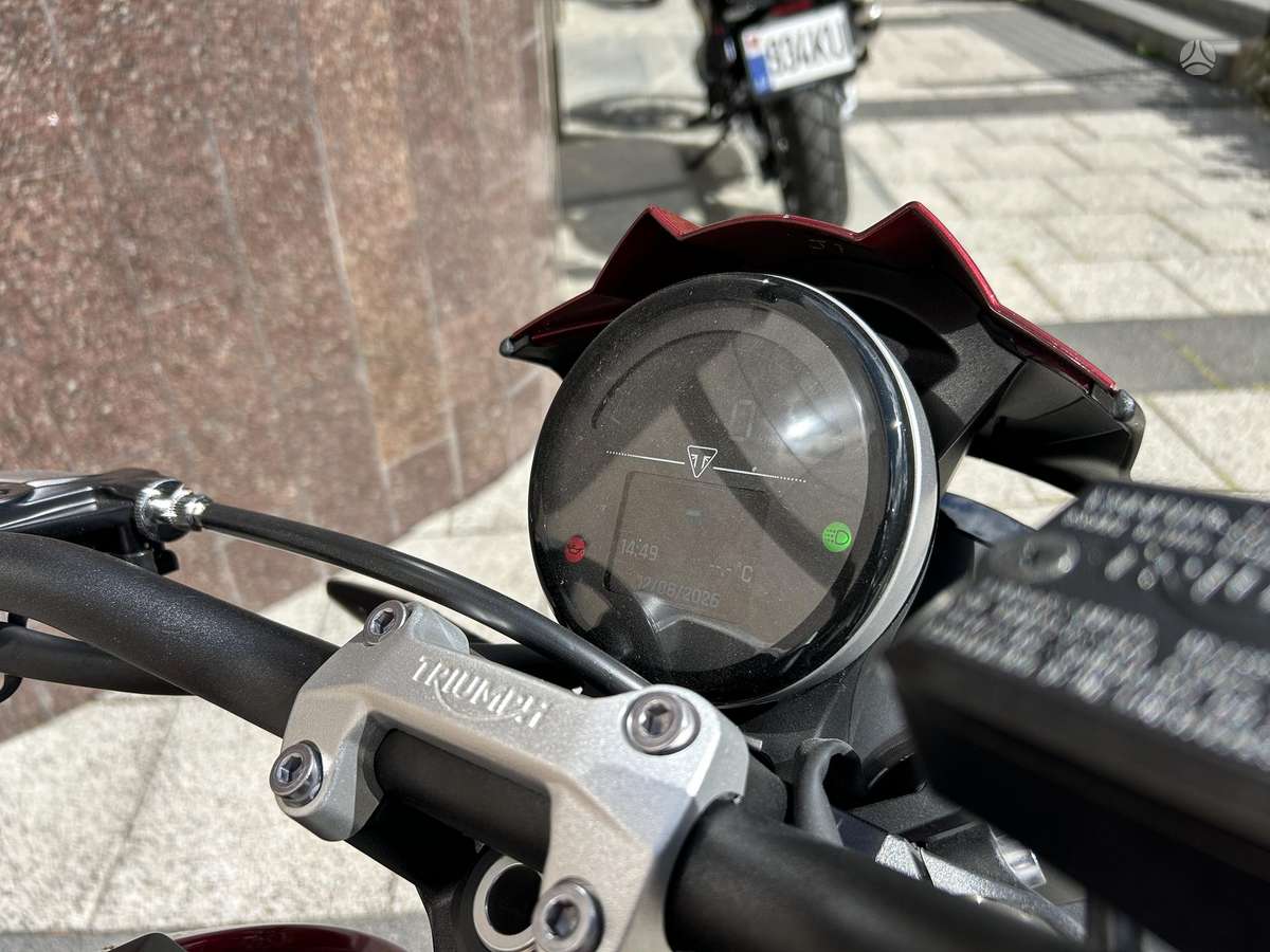 Triumph Trident 798cc, street / klasikiniai