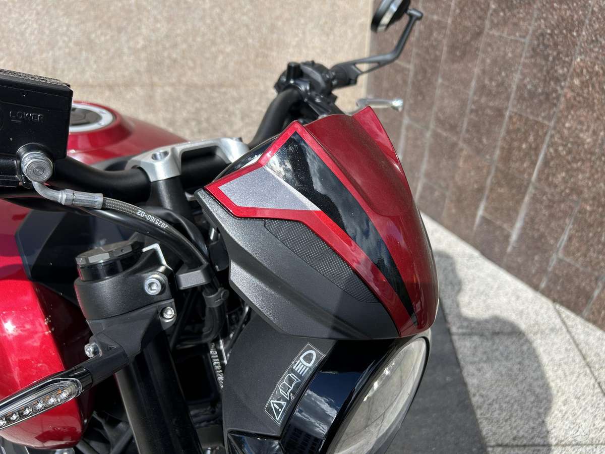 Triumph Trident 798cc, street / klasikiniai
