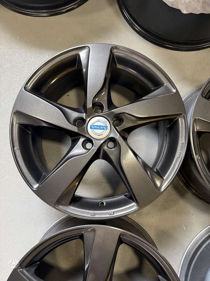 -Kita- Volvo, ford, легкосплавные , R17