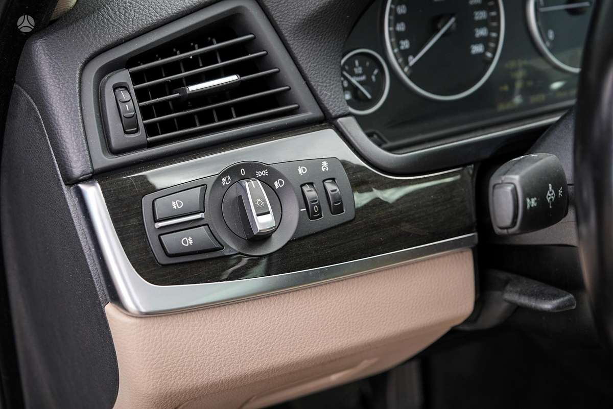 BMW 520, 2.0 l., universalas
