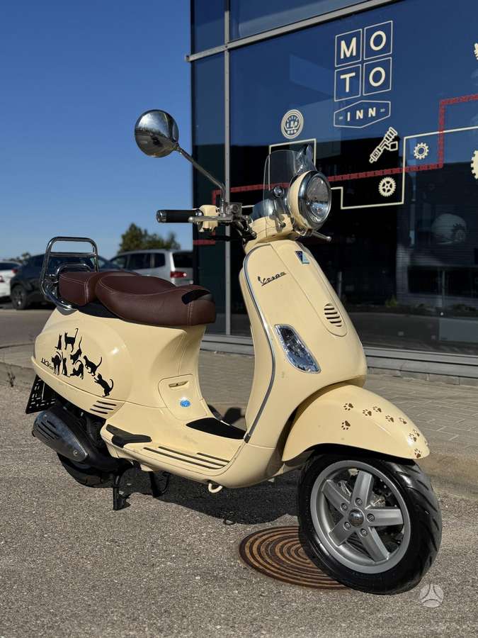 Piaggio Vespa 125cc, scooters / mopeds