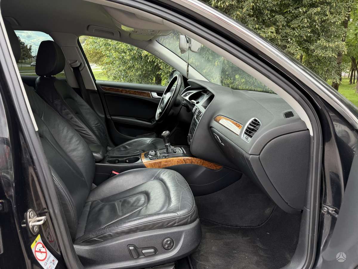 Audi A4, 2.0 l., sedanas