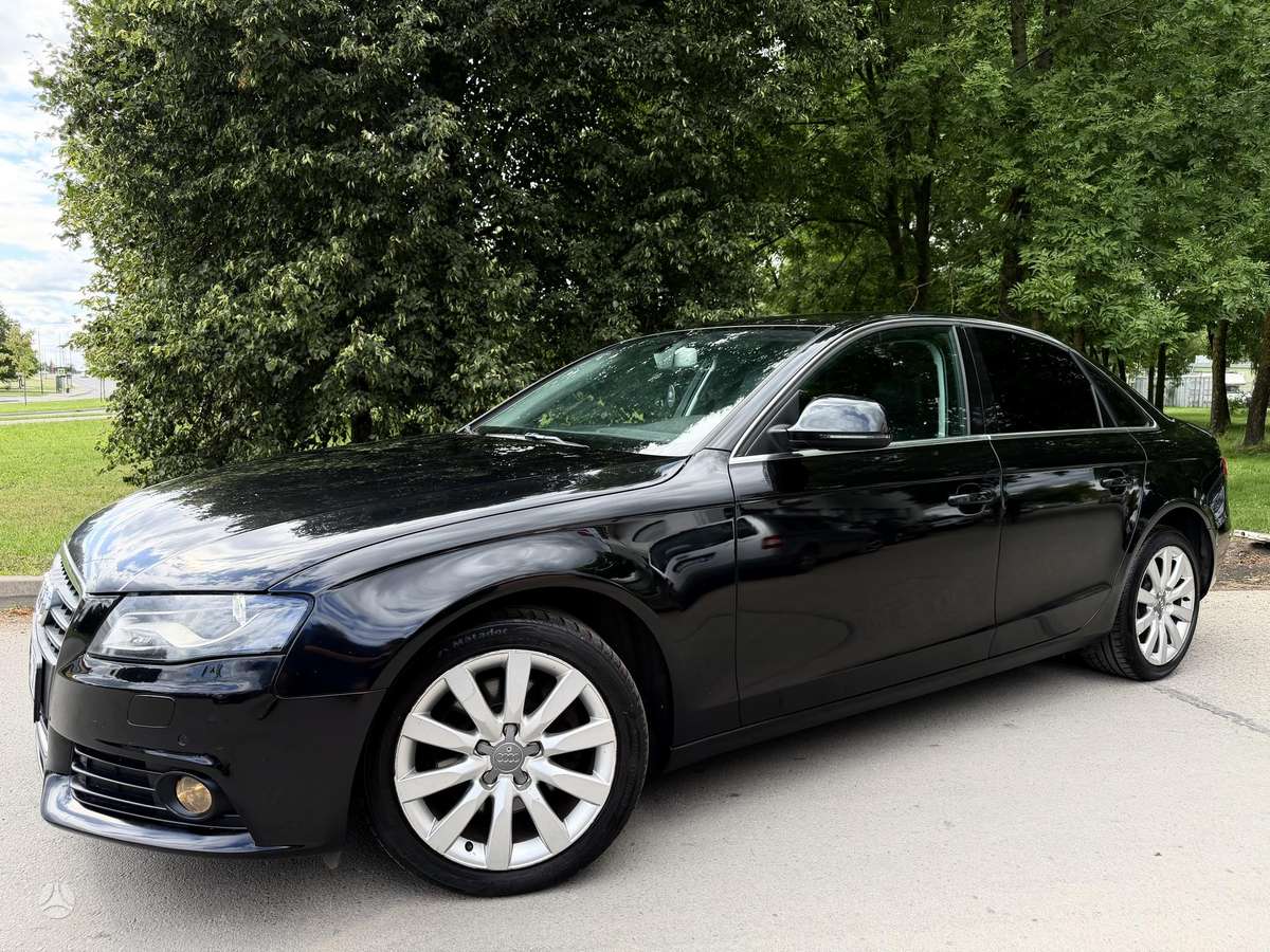 Audi A4, 2.0 l., Седан