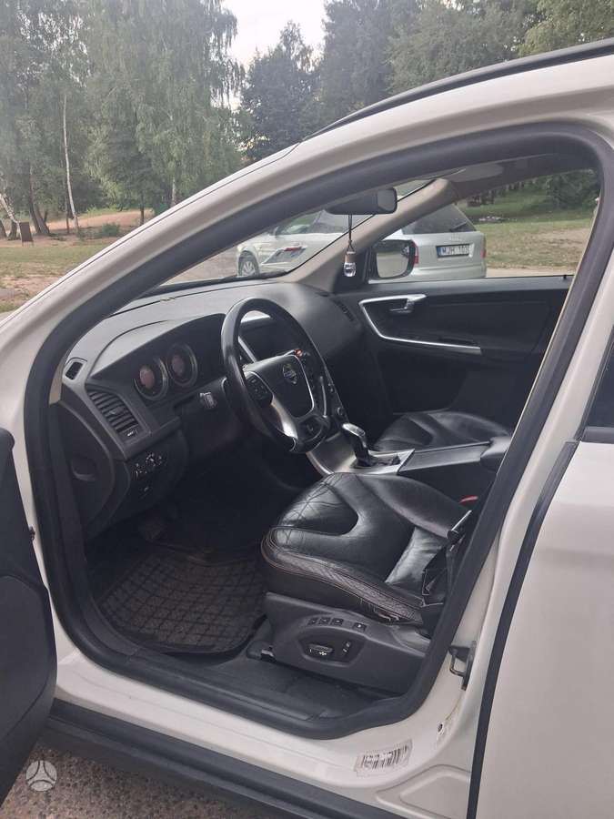 Volvo XC60 - 6