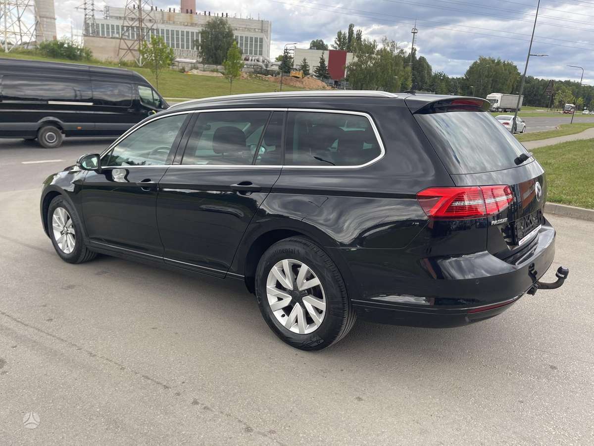 Volkswagen Passat - 10