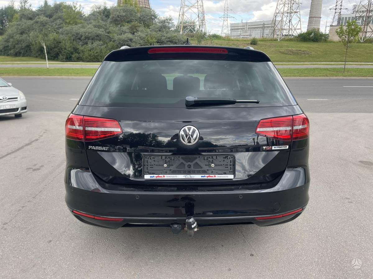 Volkswagen Passat - 12