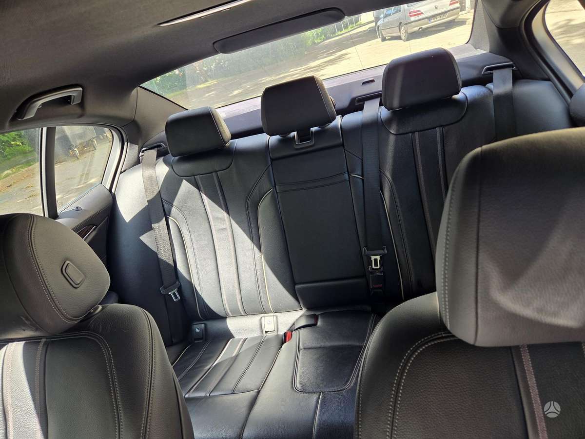 BMW 520, 2.0 l., Седан