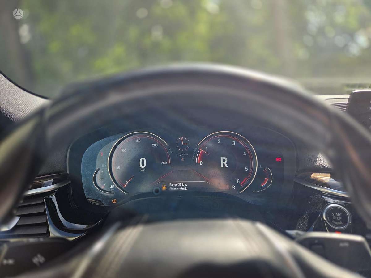 BMW 520, 2.0 l., Седан