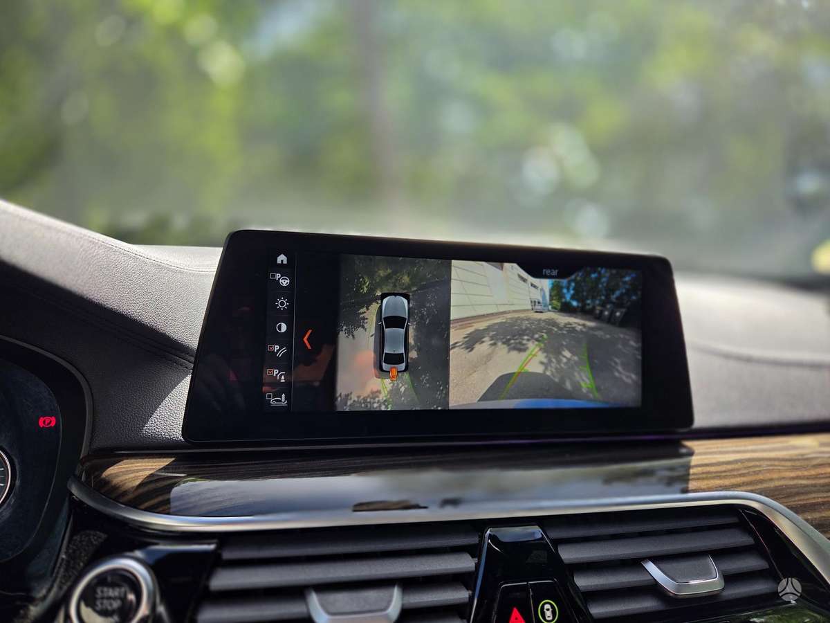 BMW 520, 2.0 l., Седан