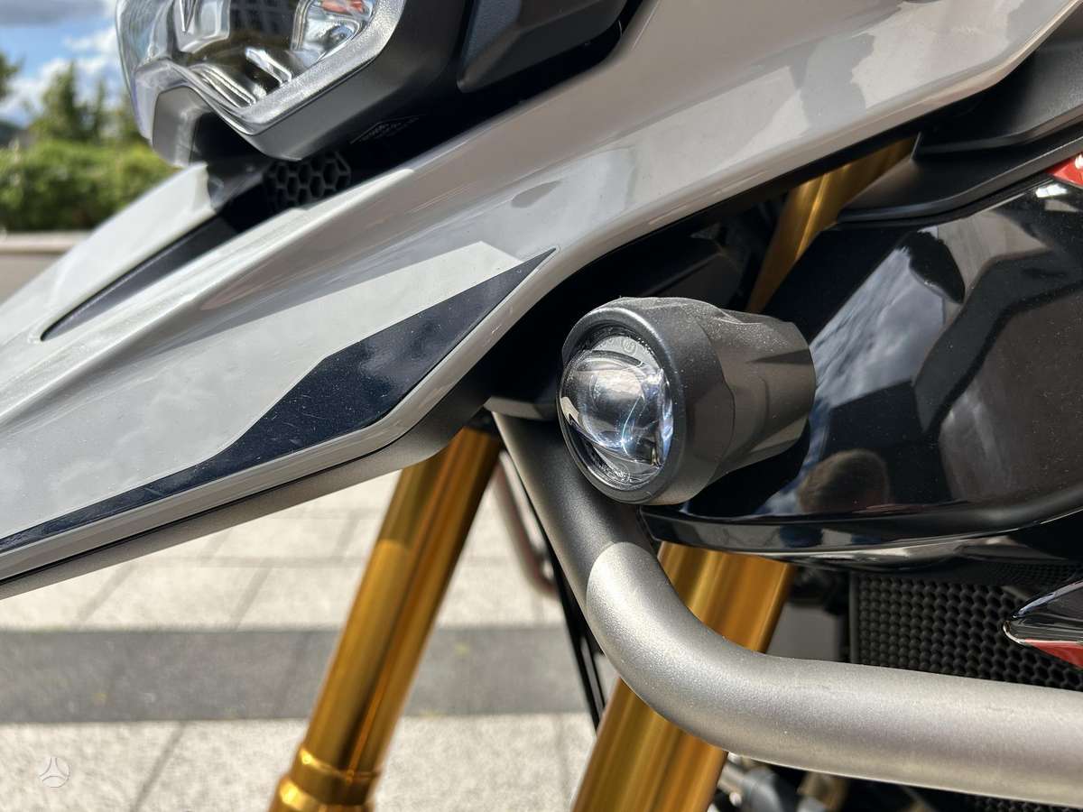 Triumph Tiger 888cc, enduro / adventure