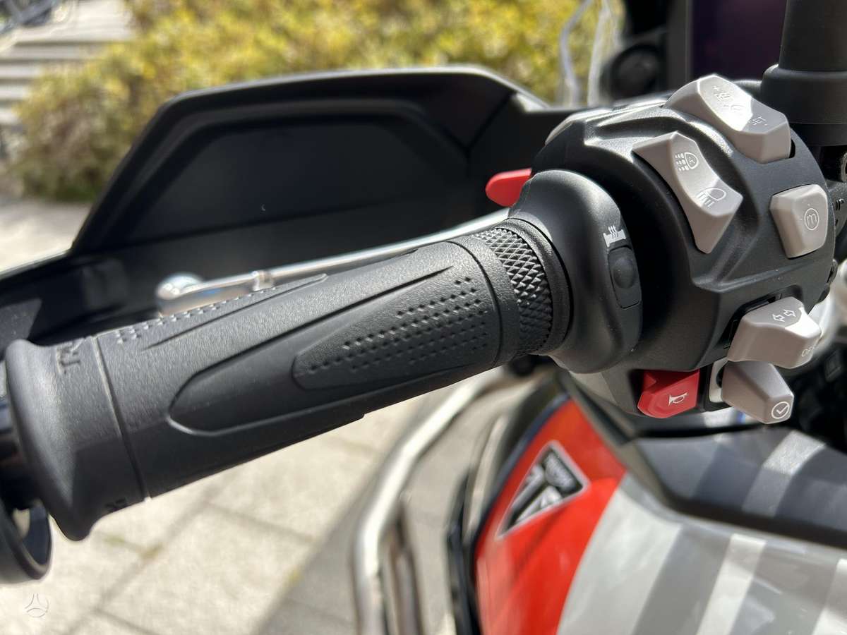 Triumph Tiger 888cc, enduro / adventure