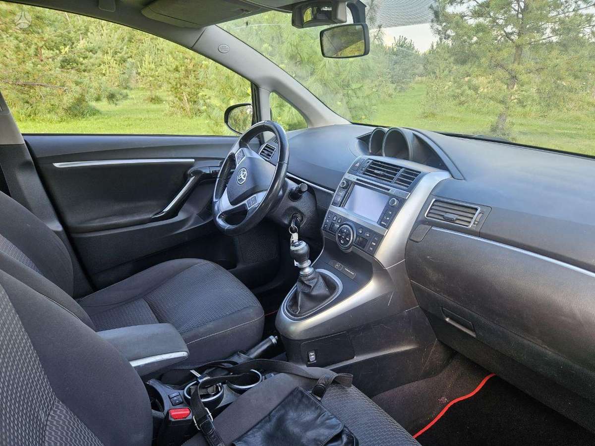 Toyota Verso - 9