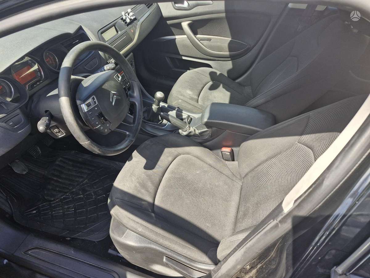 Citroen C5, 1.6 l., Седан