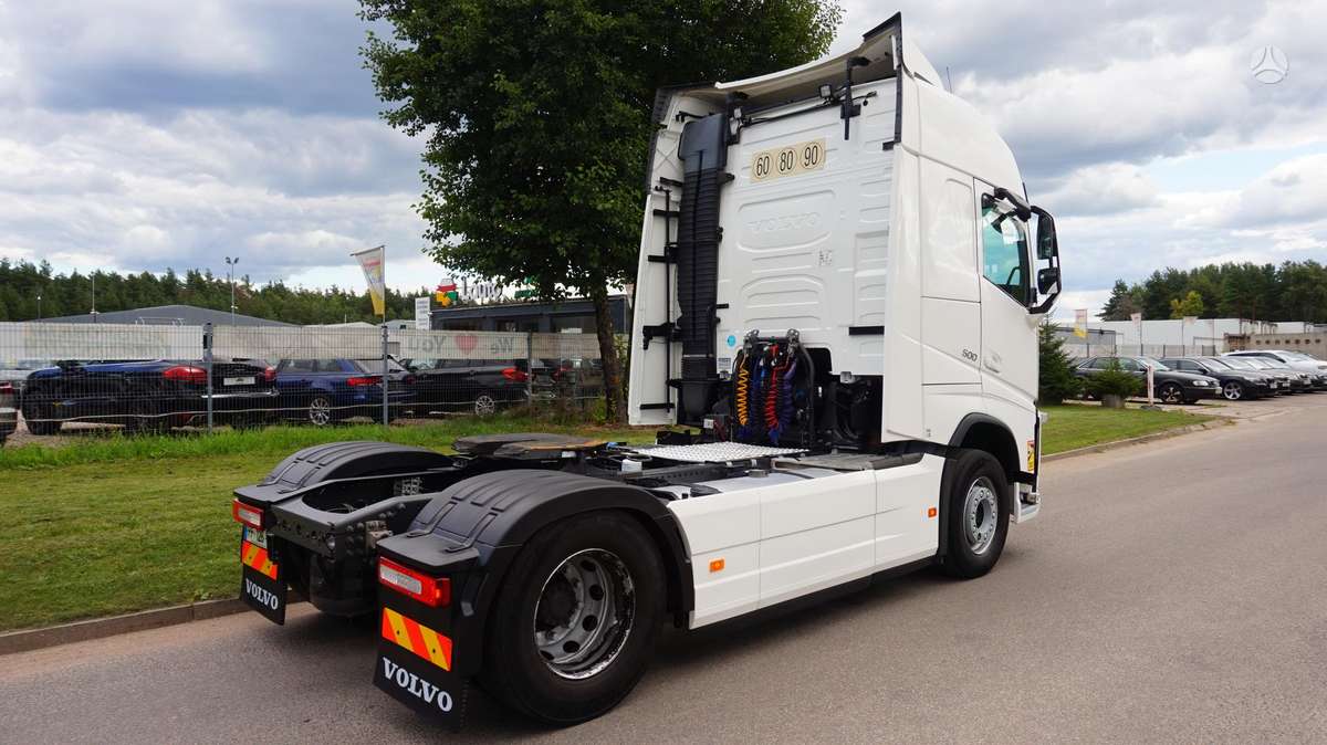 Volvo FH500, single sleeper