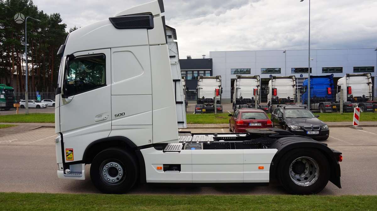 Volvo FH500, single sleeper