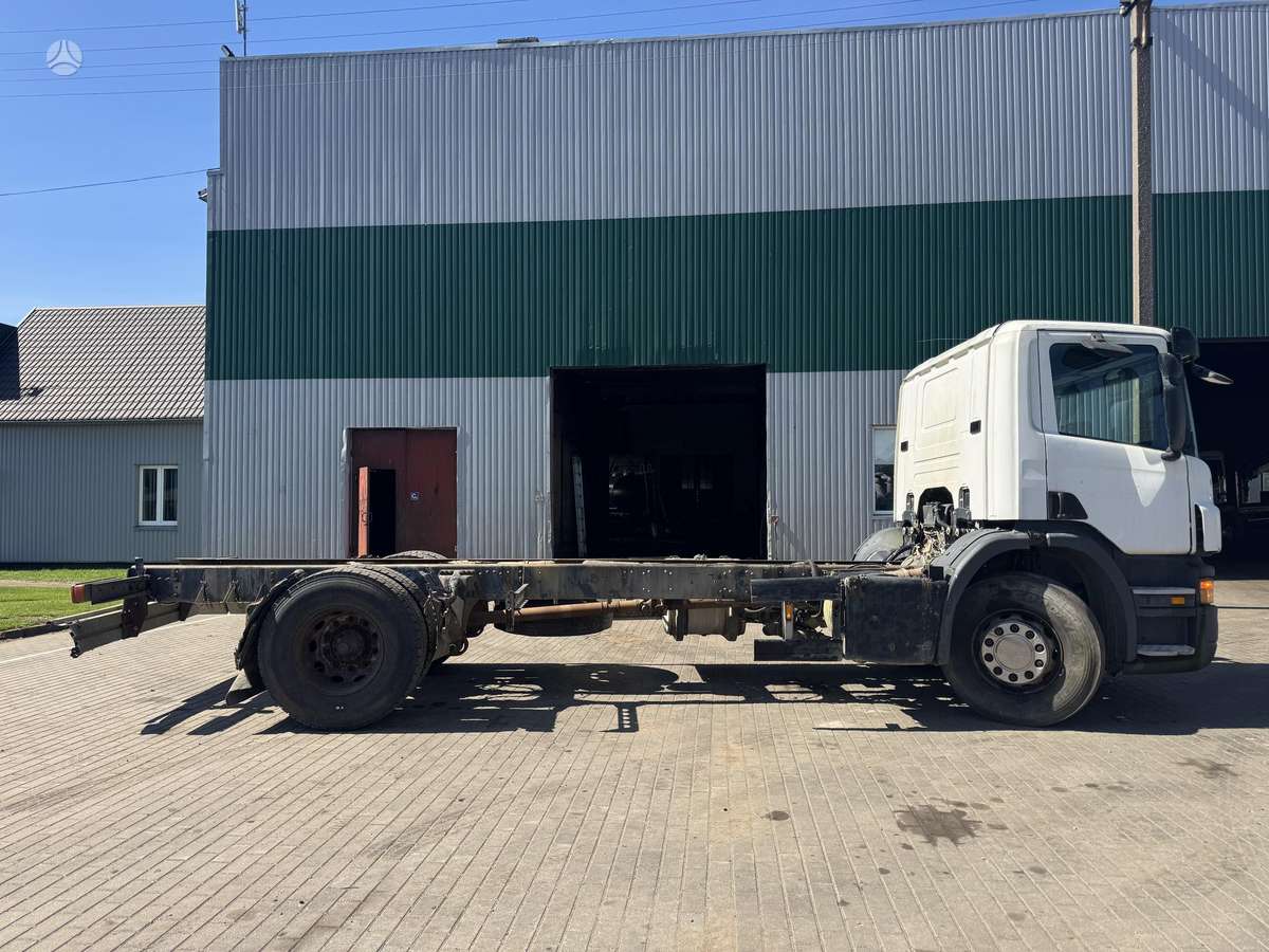Scania P230, cab-chassis trucks