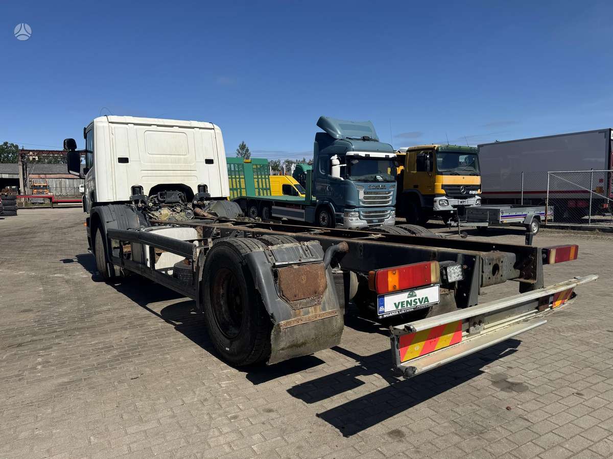 Scania P230, cab-chassis trucks