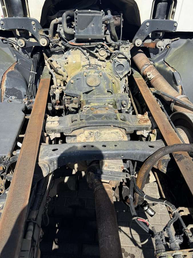 Scania P230, cab-chassis trucks
