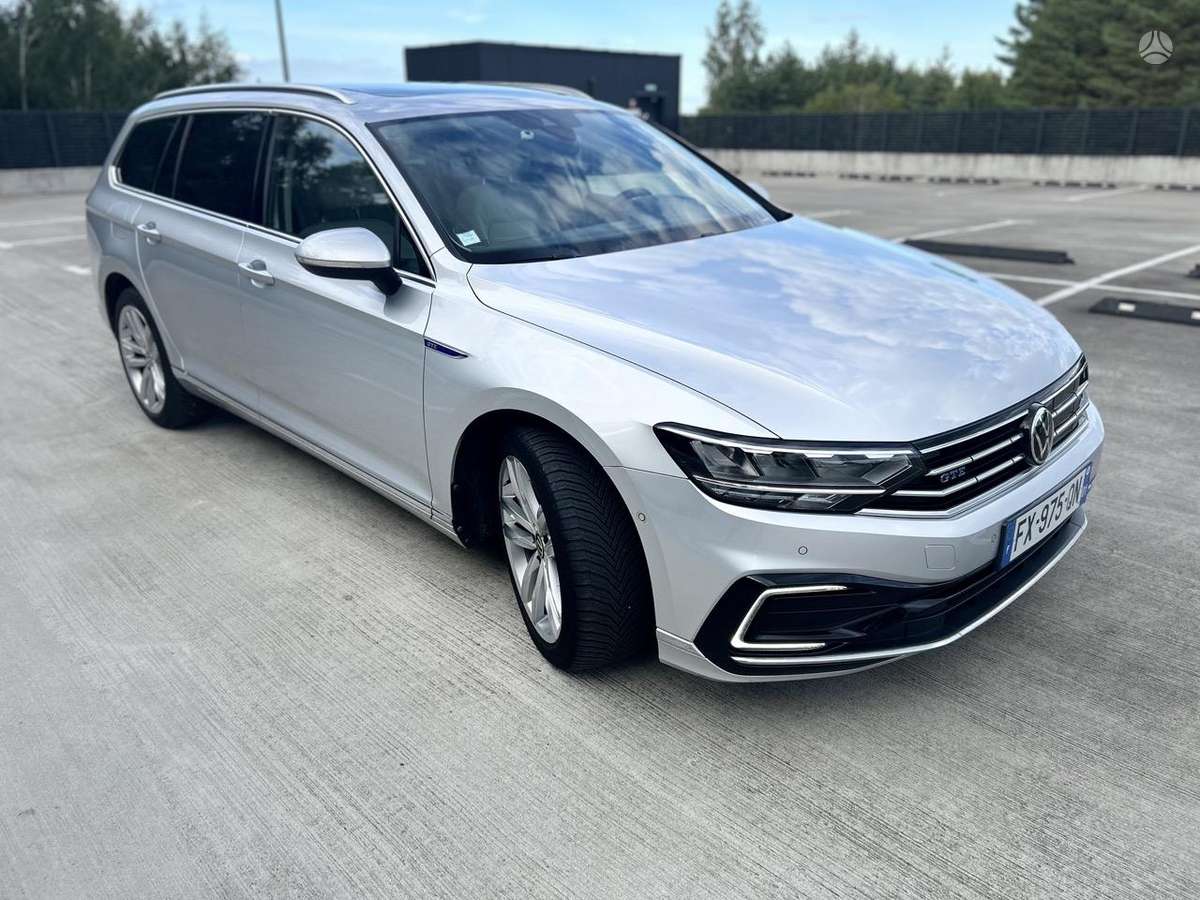 Volkswagen Passat - 5