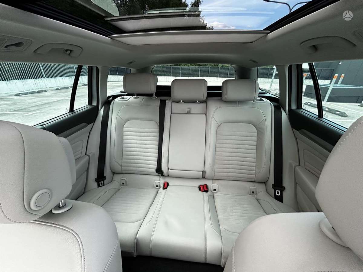 Volkswagen Passat - 3