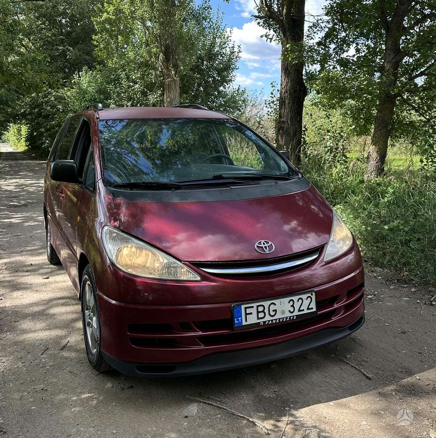 Toyota Previa, Универсал