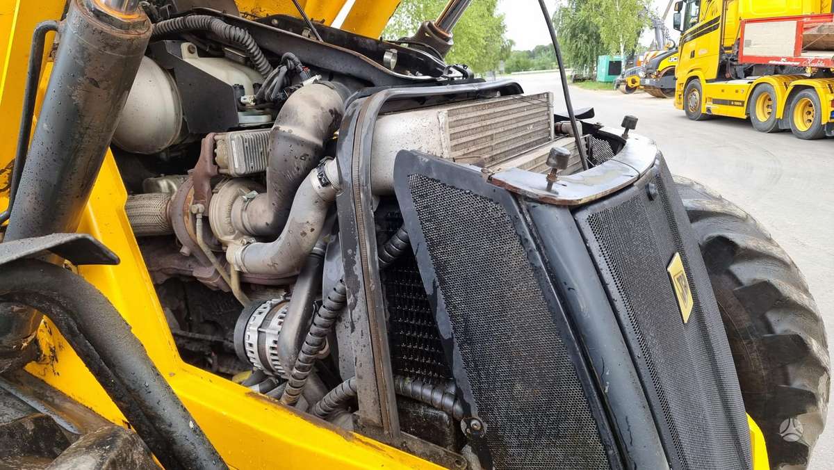 JCB 4 CX, ekskavatoriniai krautuvai