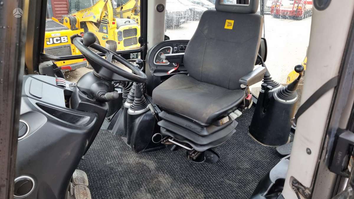 JCB 4 CX, экскаваторные погрузчики