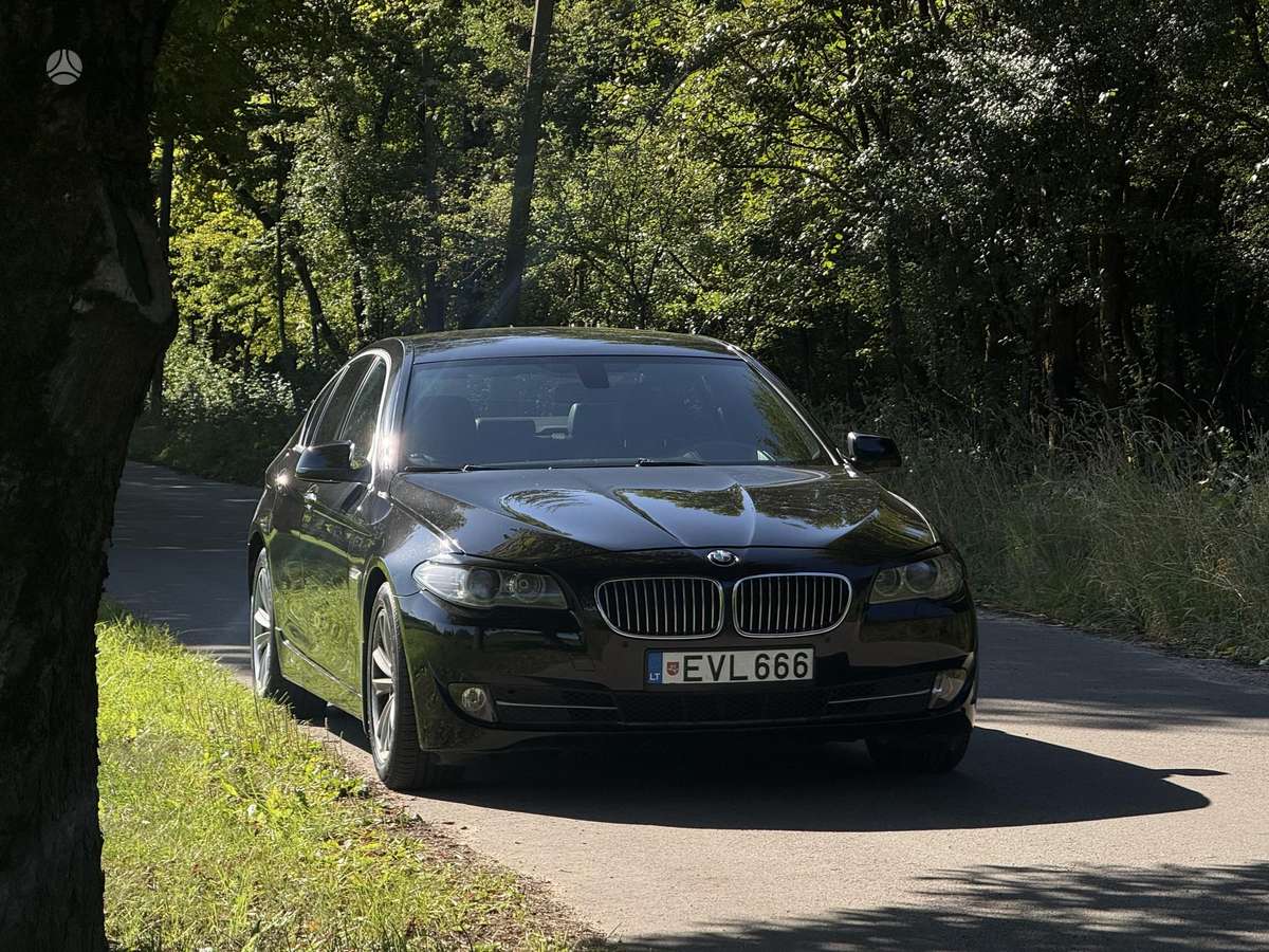 BMW 520, 2.0 l., Седан