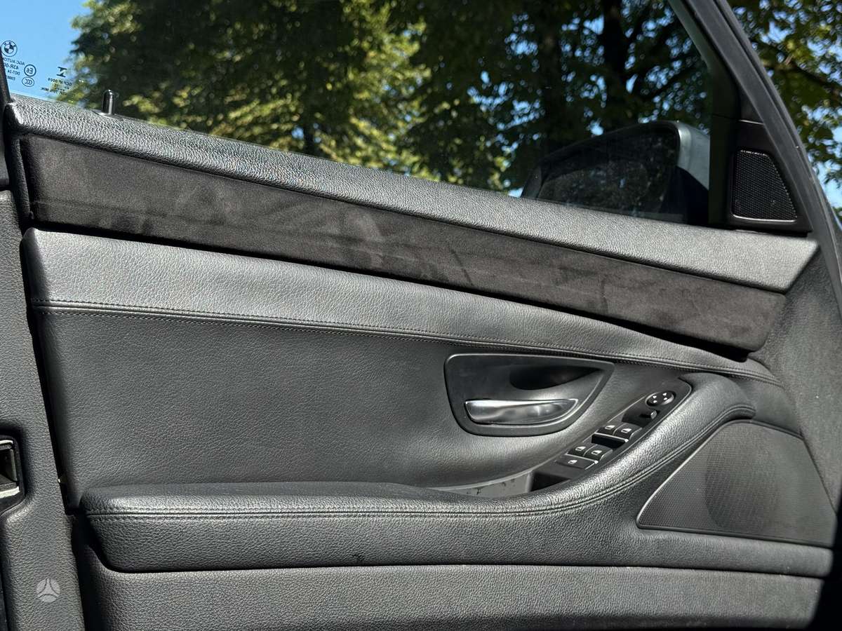 BMW 520, 2.0 l., Седан