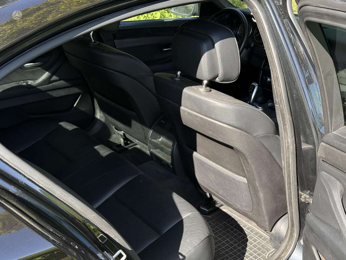 BMW 520, 2.0 l., Седан