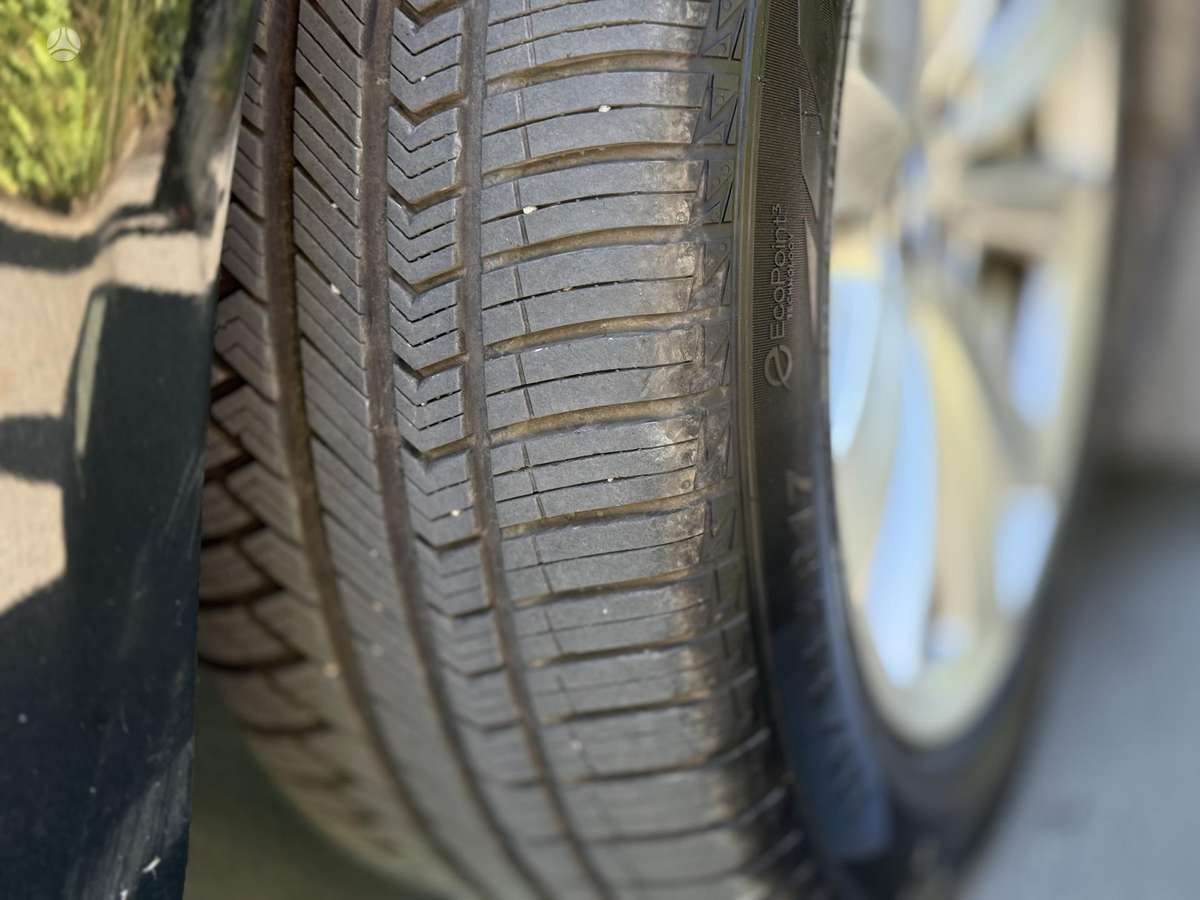 BMW 520, 2.0 l., Седан