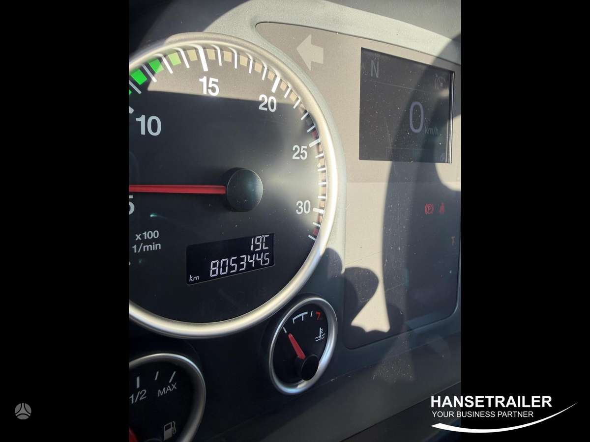 MAN TGX 18.460, 2 miegamosios vietos