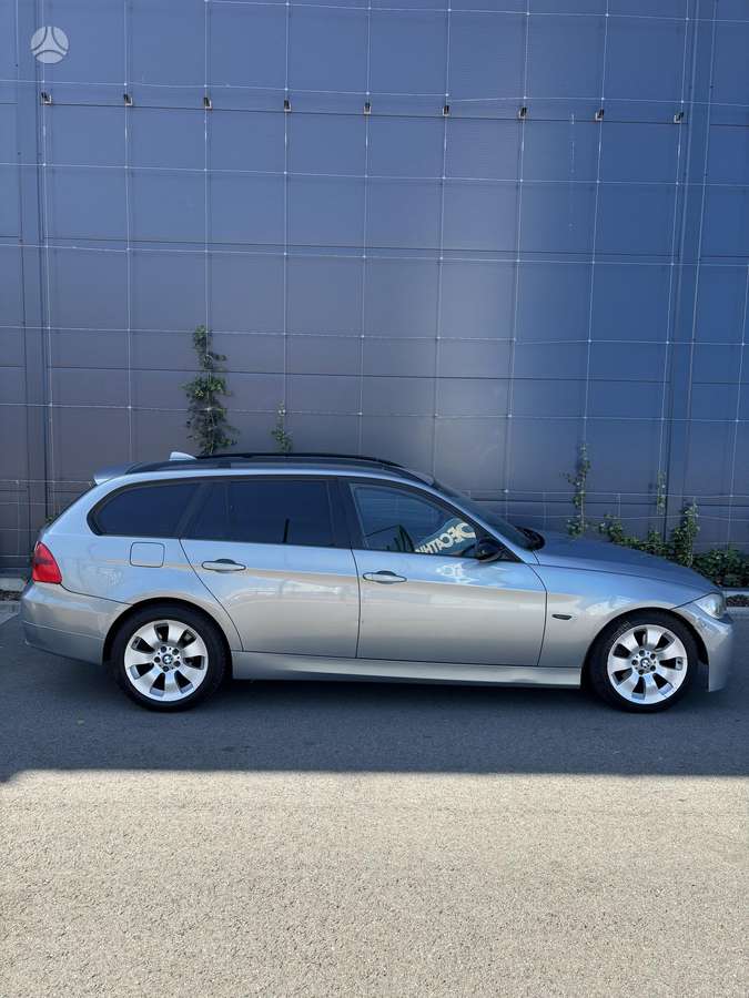BMW 320, wagon