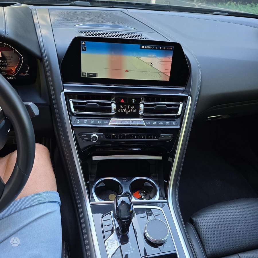 BMW 840, kabrioletas