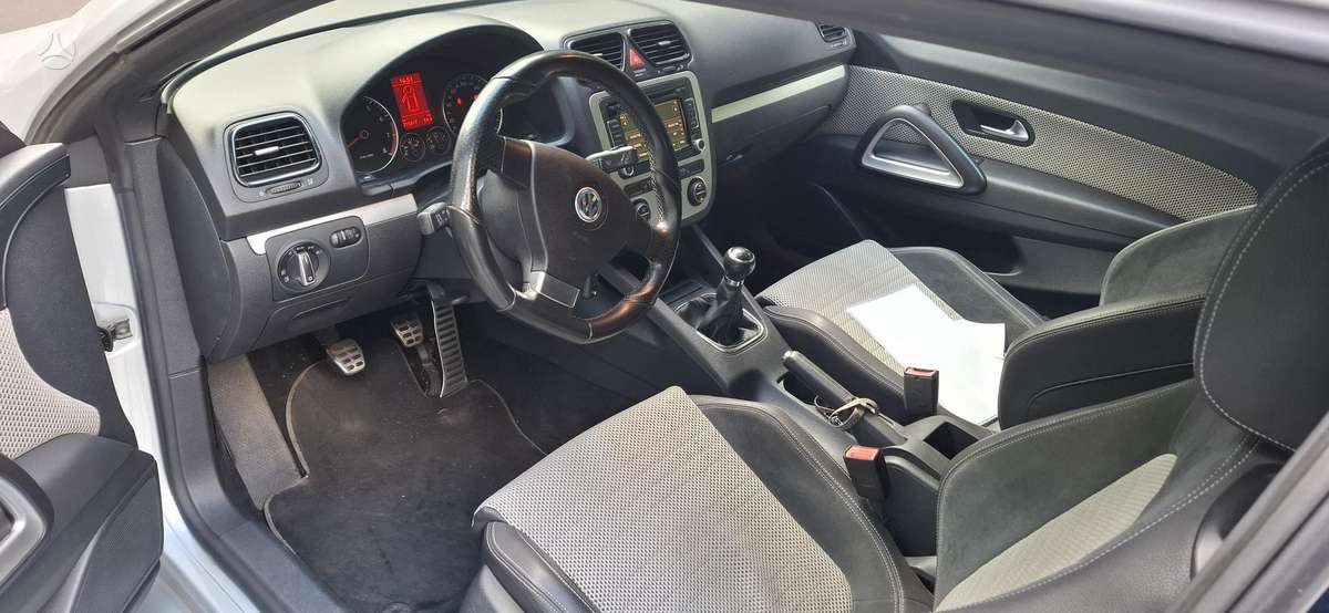 Volkswagen Scirocco - 8